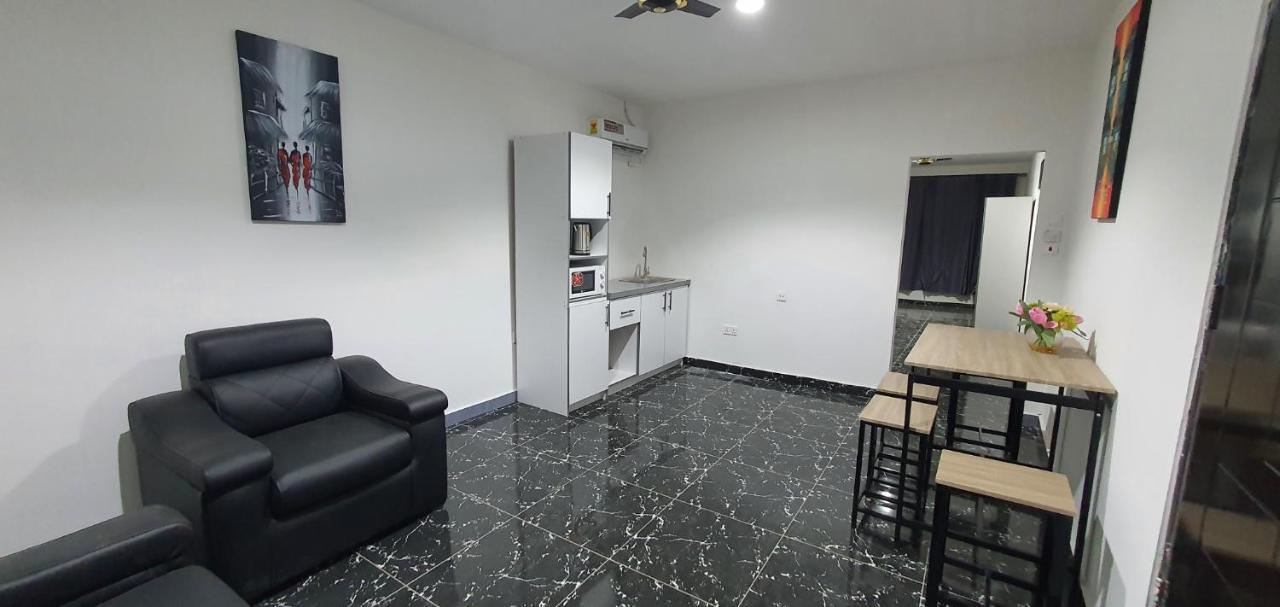 Legon City Mall Short Stay Apartments For Business And Vacation - East Legon Akra Zewnętrze zdjęcie