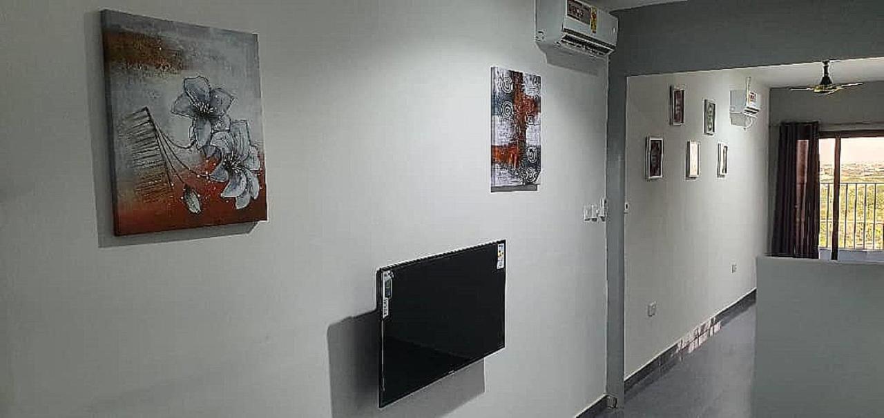 Legon City Mall Short Stay Apartments For Business And Vacation - East Legon Akra Zewnętrze zdjęcie
